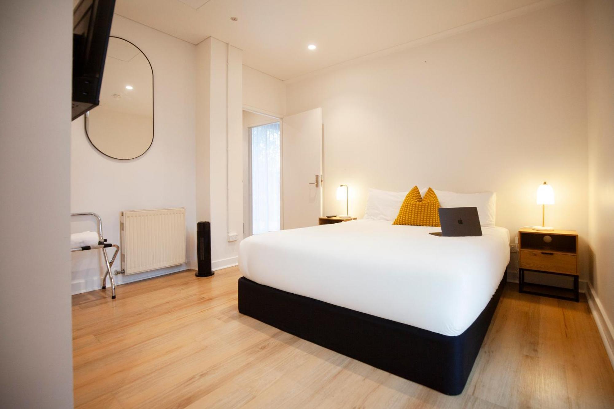 Little Drifter North Melbourne Hostel Екстериор снимка